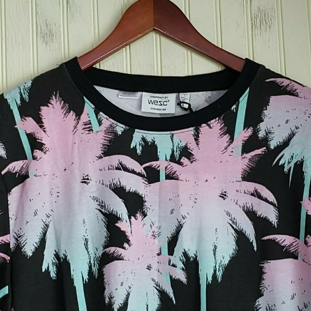 WeSC Shirt Mens Large Black Palm Tree Tropical Graphic Allover Beach Tee